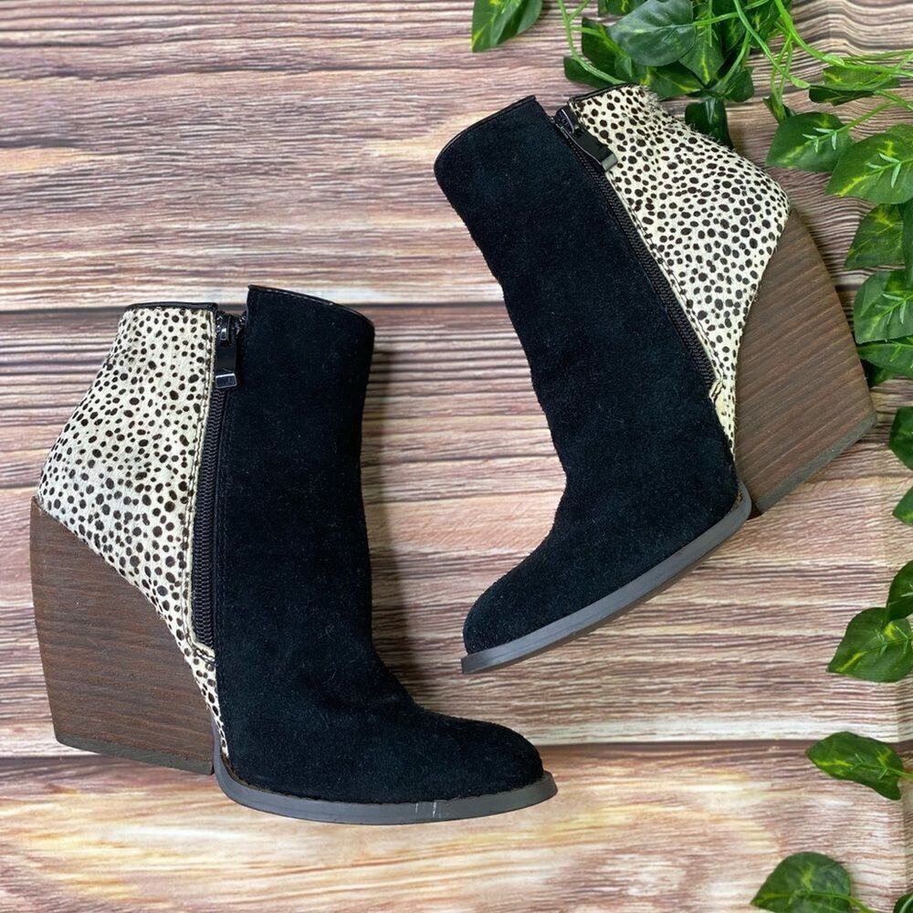 VERY VOLATILE | Chatter Leopard Wedge Bootie SB03